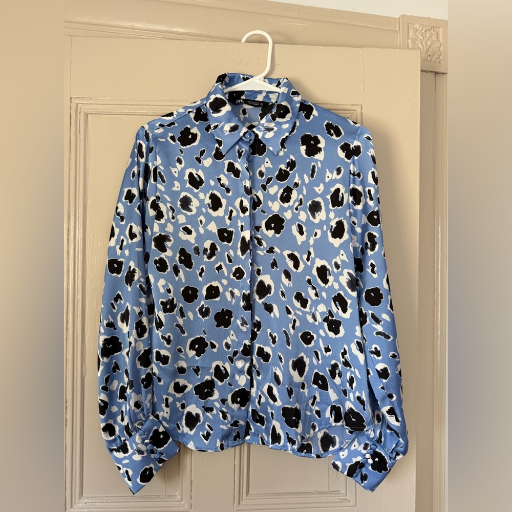 ZARA Blue Black and White Leopard-Spot blouse
